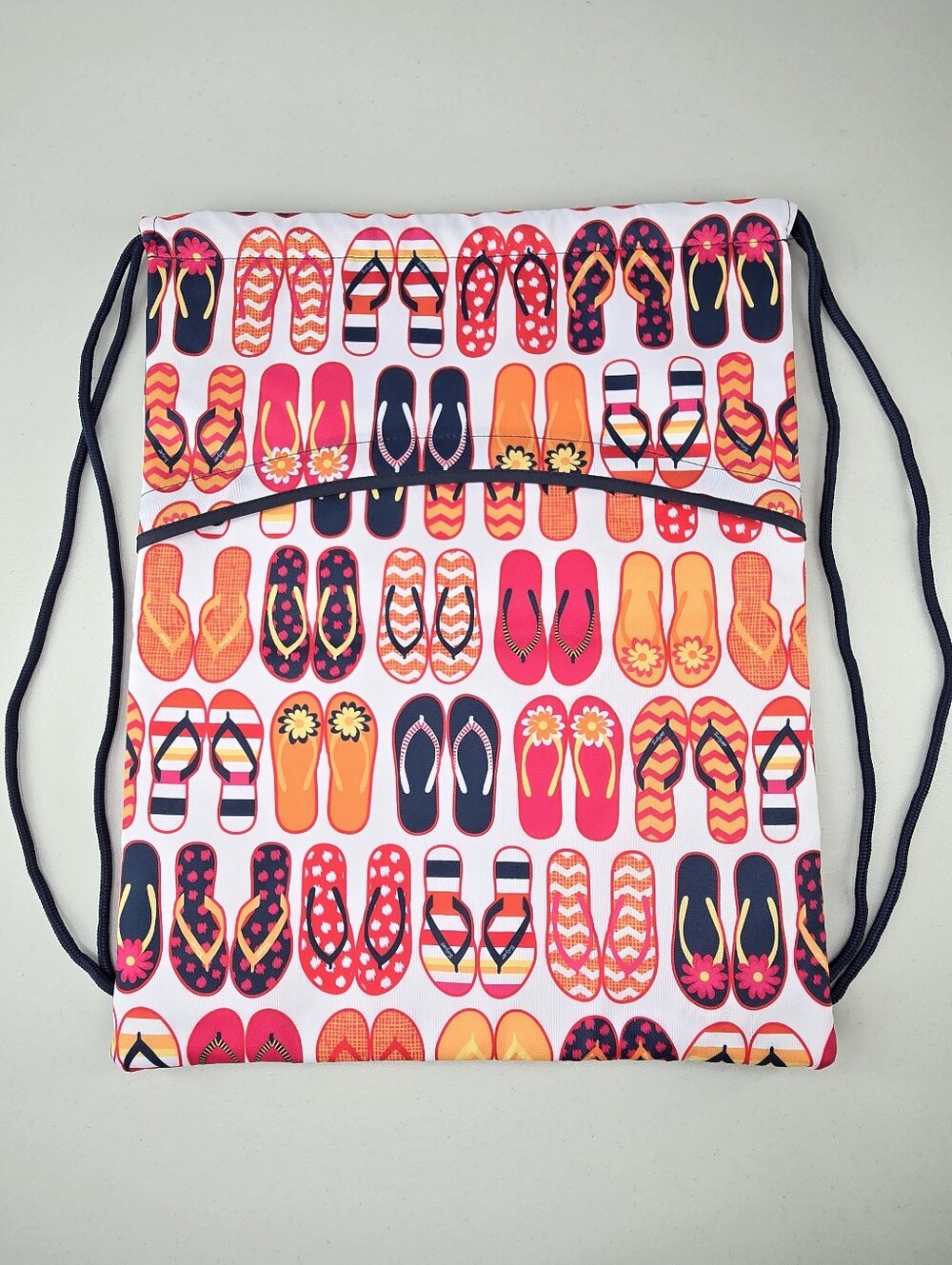 Thirty-One Cool Cinch Thermal Drawstring Backpack Flip Flops Sandals Design NWOT